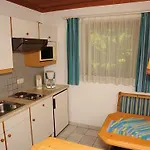 - Marco Polo Alpina Familien- & 4*