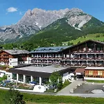 - Marco Polo Alpina Familien- & מלון 4*