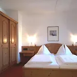 - Marco Polo Alpina Familien- & מריה אלם אם שטיינרנן מיר