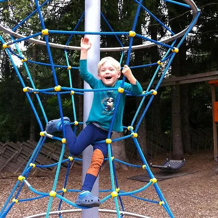 - Marco Polo Alpina Familien- & Отель 4*