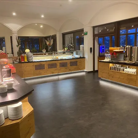 - Marco Polo Alpina Familien-&sporthotel Maria Alm am Steinernen Meer