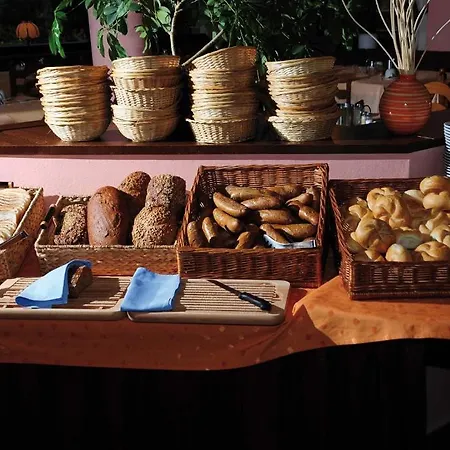 - Marco Polo Alpina Familien- &