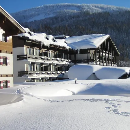 - Marco Polo Alpina Familien- & Отель 4*