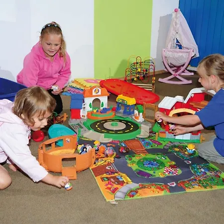 - Marco Polo Alpina Familien- & Мариа-Альм