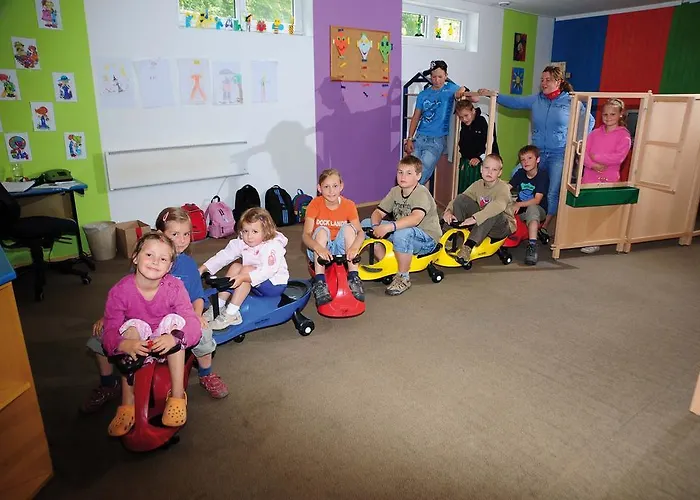 - Marco Polo Alpina Familien- & Hotell