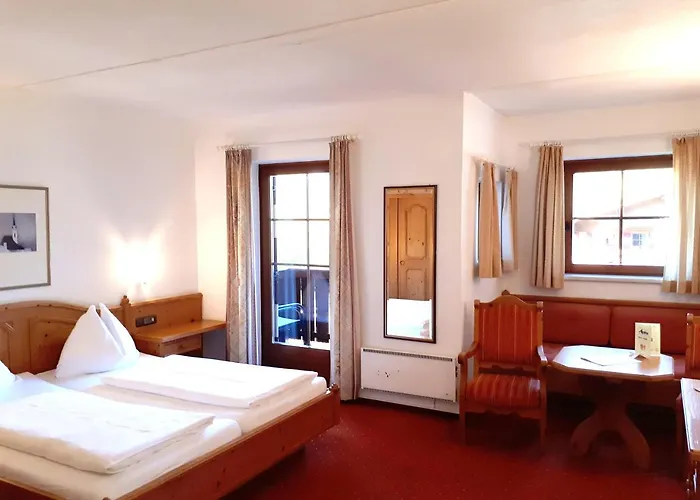 - Marco Polo Alpina Familien- & Hotell