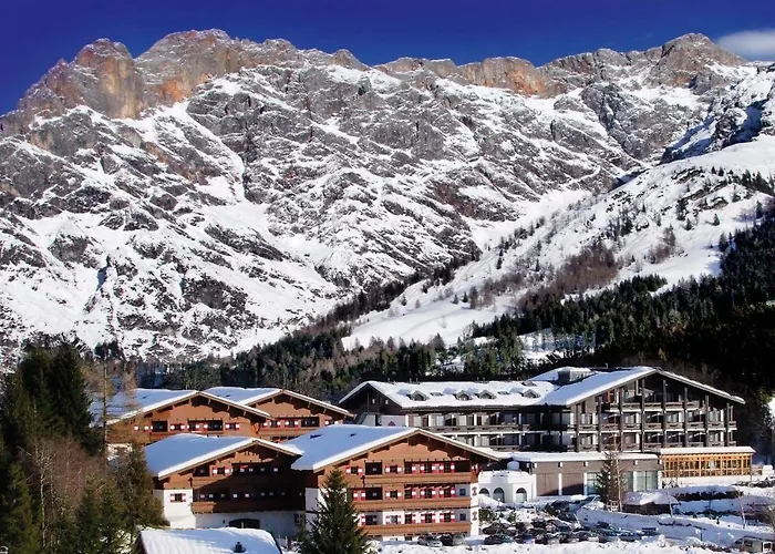 - Marco Polo Alpina Familien- & Hotell